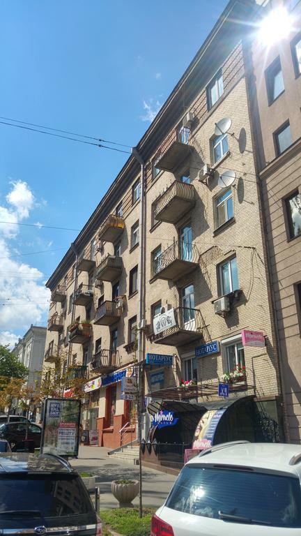 Shievchienko 10 Apartment Kyiv Exterior photo
