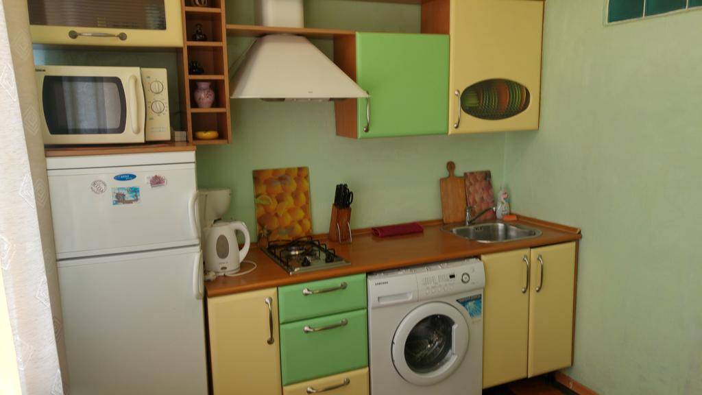 Shievchienko 10 Apartment Kyiv Exterior photo